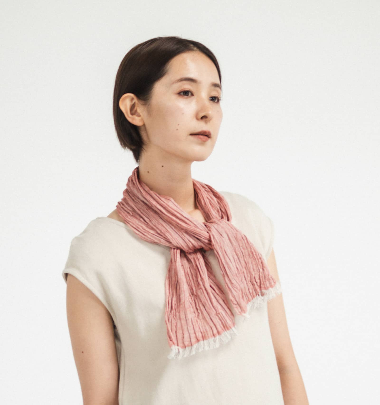 『KUSHU リネンコットンてぬぐいスカーフ』 カーマインレッド1