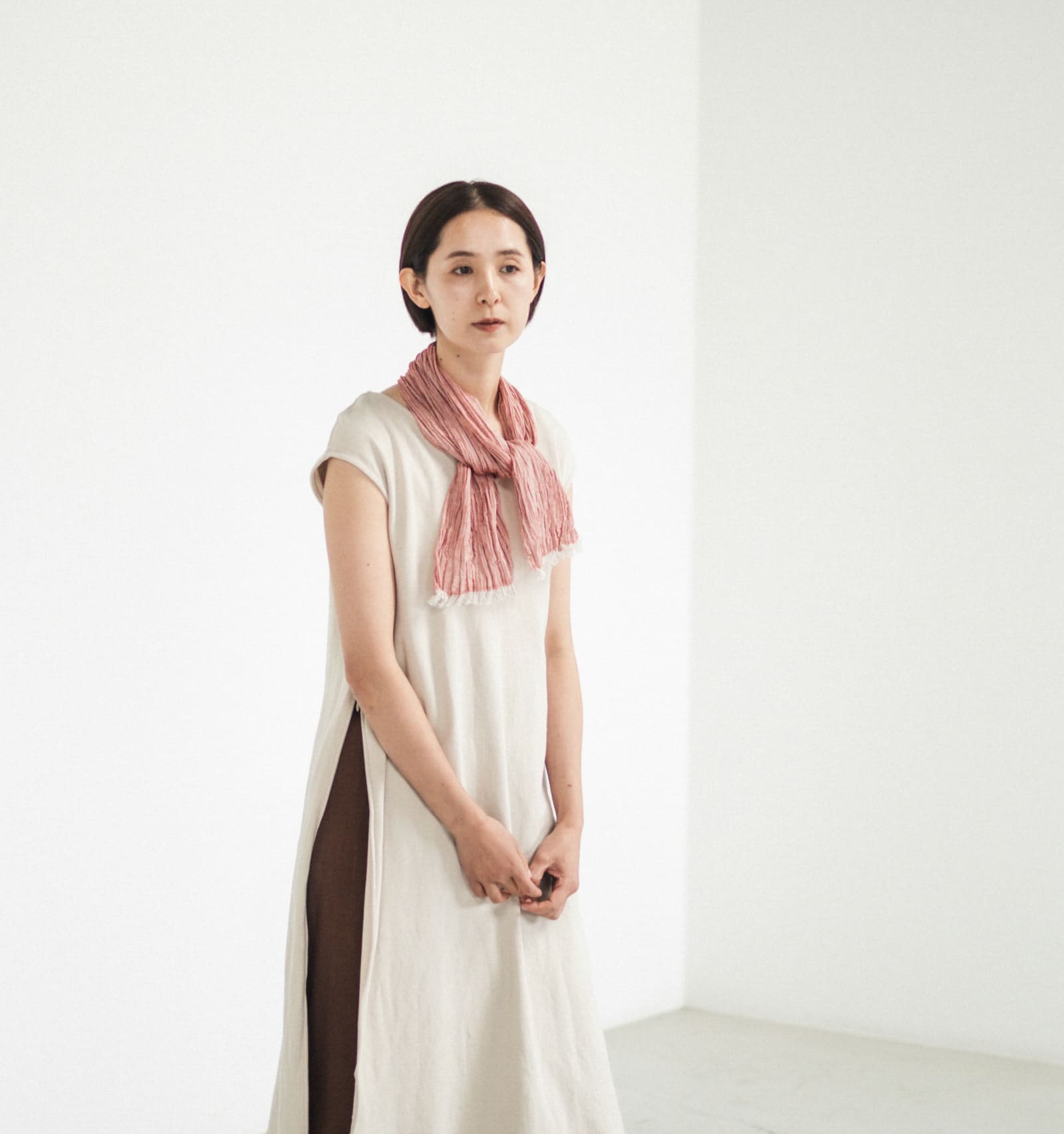 『KUSHU リネンコットンてぬぐいスカーフ』 カーマインレッド4