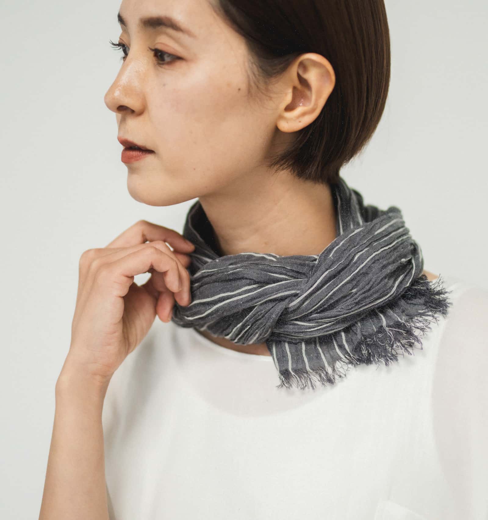 『KUSHU リネンコットンてぬぐいスカーフ』 ダークグレー4