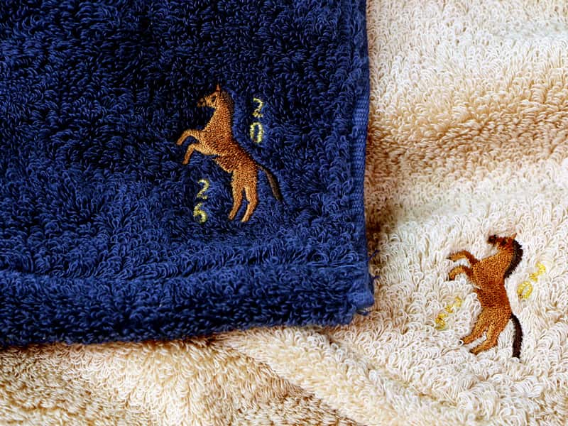 IORINO/やさしさ　干支刺繍入り